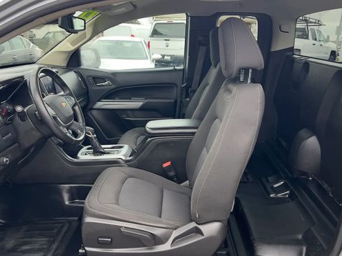 Used 2022 Chevrolet Colorado LT w/ Fleet Safety Package image 18