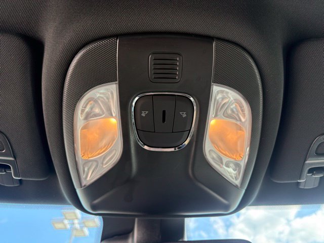 Used 2025 Jeep Compass Latitude AWD/4WD image 27