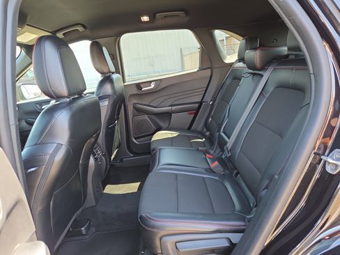 Used 2024 Ford Escape ST-Line AWD/4WD image 10