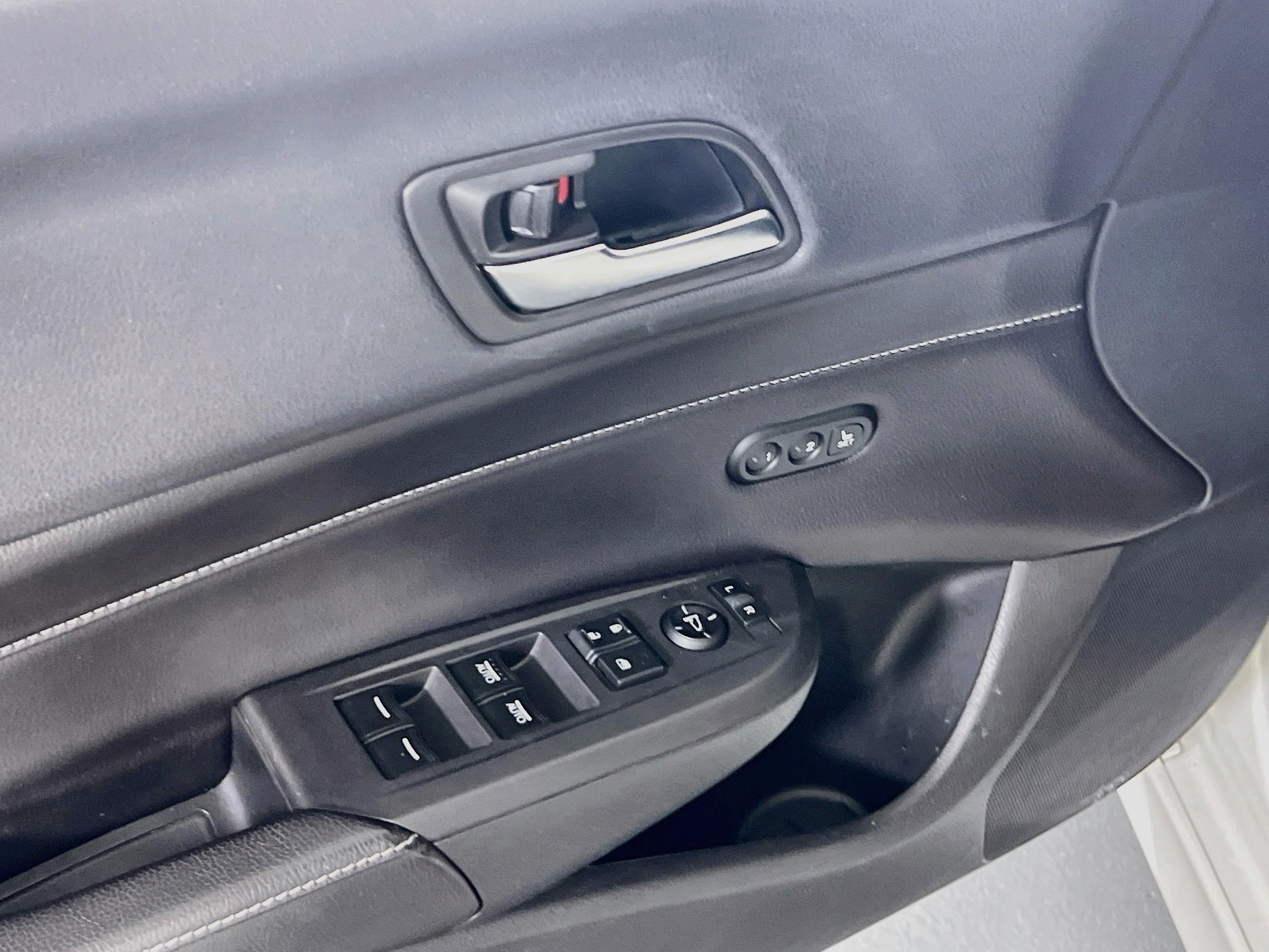 Used 2019 Acura ILX FWD image 17