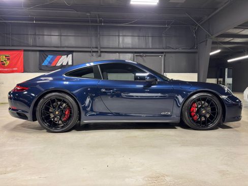 Used 2019 Porsche 911 Carrera GTS RWD image 4