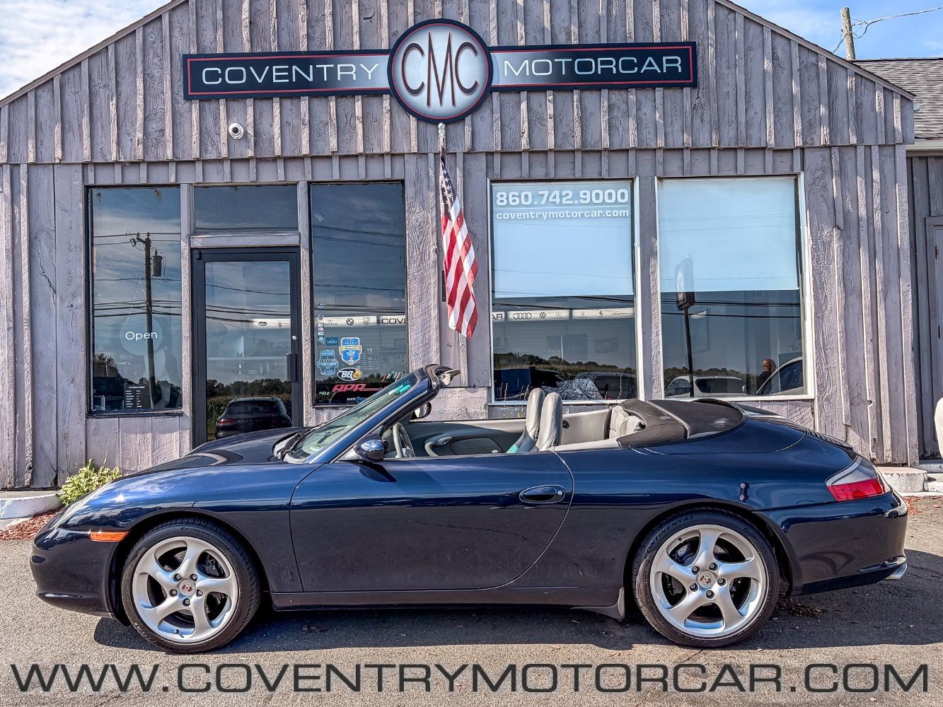 Used 2004 Porsche 911 Carrera RWD image 1