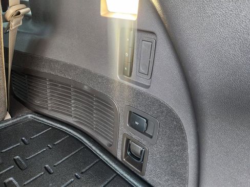 Used 2022 Lincoln Aviator Reserve w/ Equipment Group 201A image 25