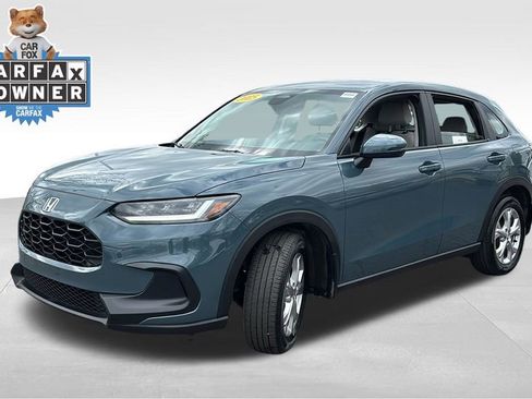 Certified 2025 Honda HR-V LX image 3