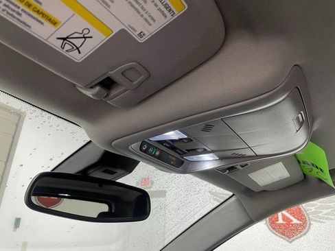 Used 2023 GMC Terrain SLE w/ GMC Pro Grade Package image 18