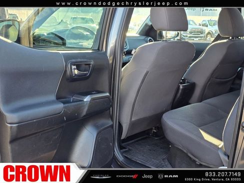 Used 2018 Toyota Tacoma TRD Sport image 20