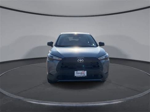 Used 2026 Toyota Corolla Cross L image 3
