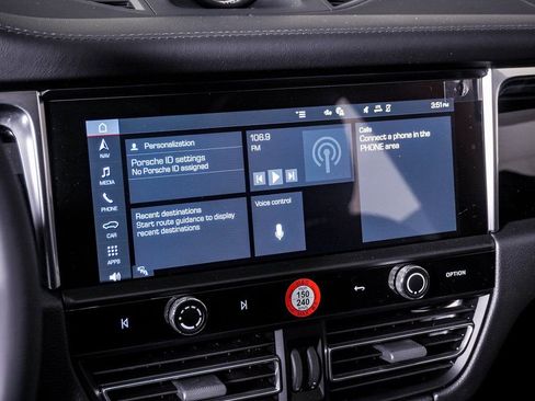 New 2026 Porsche Macan S image 22