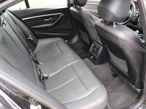 Used 2018 BMW 330i Sedan w/ Convenience Package RWD image 13