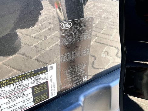 Used 2023 Land Rover Defender 130 X image 35