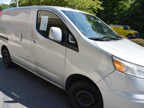 Used 2015 Chevrolet City Express LT w/ Technology Package FWD image 42