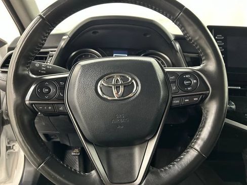 Used 2024 Toyota Camry SE FWD image 8