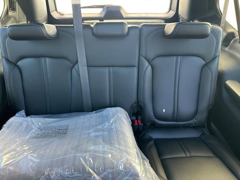 New 2026 Jeep Grand Wagoneer L 4WD image 13