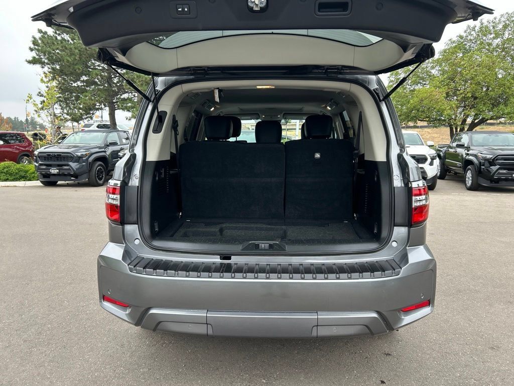 Used 2024 Nissan Armada SL AWD/4WD image 16