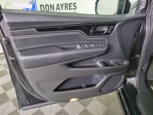 Used 2024 Honda Odyssey Touring image 14