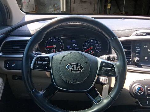 Used 2019 Kia Sorento FWD w/ Option Group 020 image 18