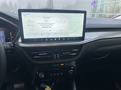 Used 2025 Ford Escape Active w/ Tech Pack #1 image 17