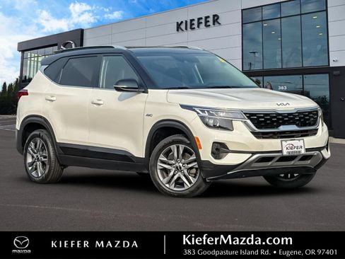 Used 2023 Kia Seltos S AWD/4WD image 1