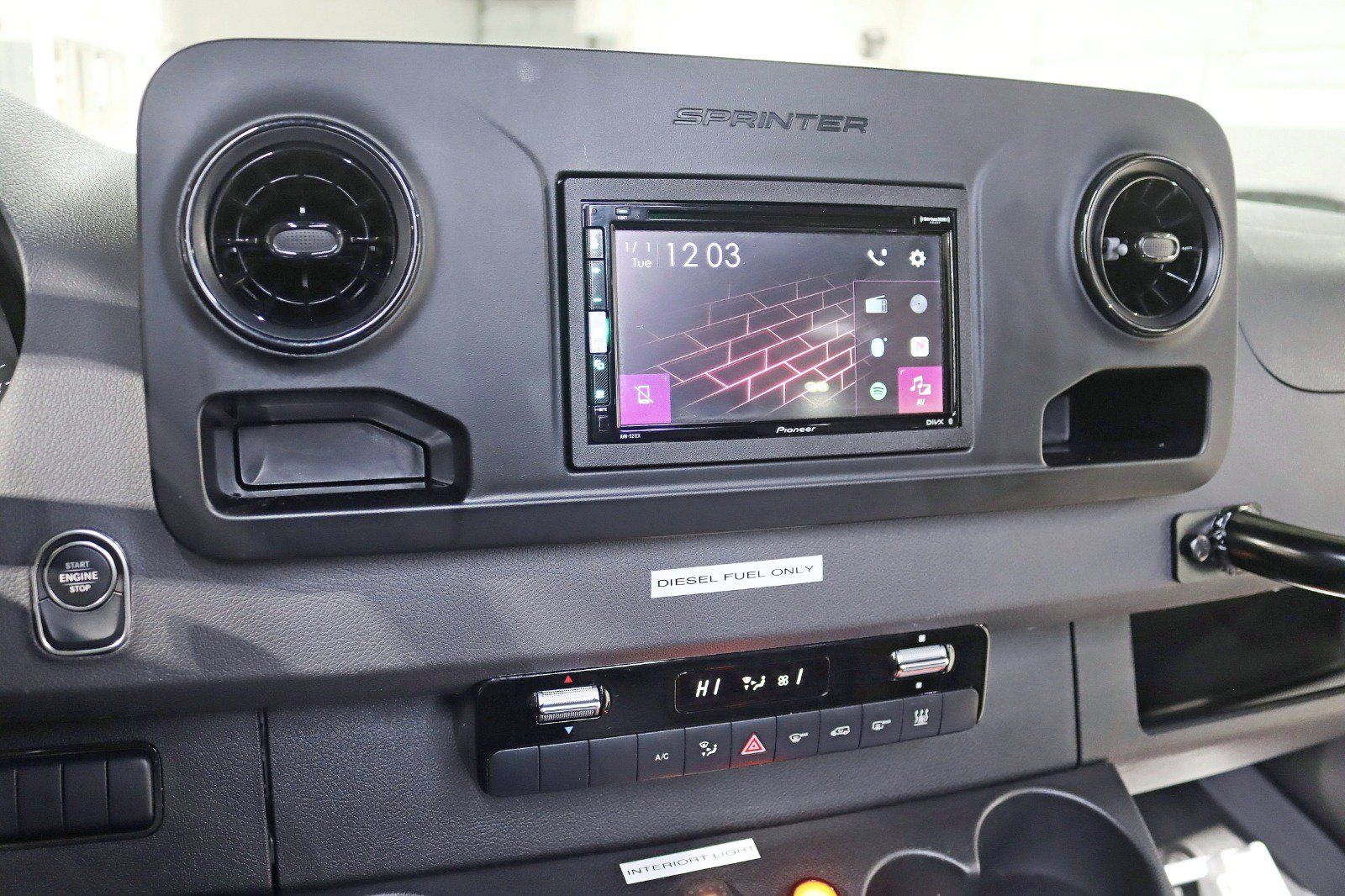 Used 2023 Mercedes-Benz Sprinter 3500 image 17