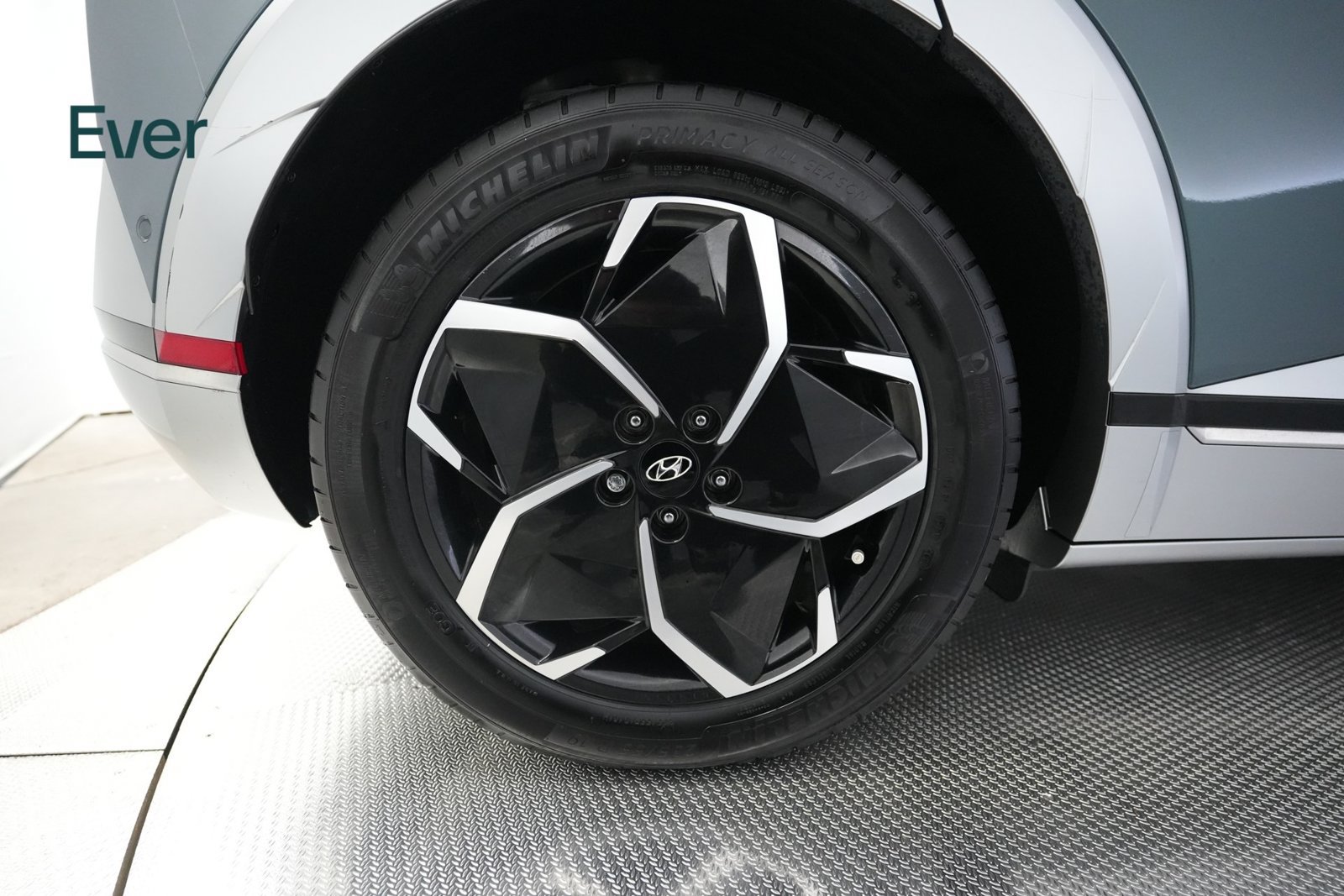 Used 2024 Hyundai Ioniq 5 Limited RWD image 21