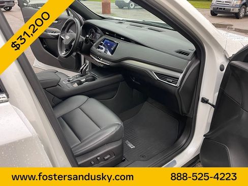 Used 2023 Cadillac XT4 Premium Luxury w/ Driver Assist Package AWD/4WD image 19
