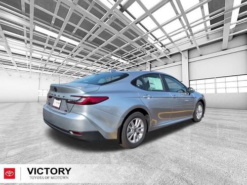 Used 2026 Toyota Camry LE w/ Convenience Package AWD/4WD image 4