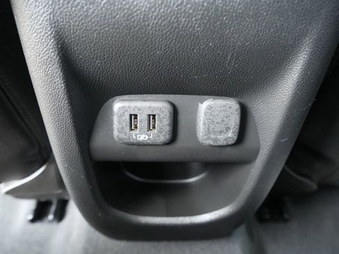 Used 2021 GMC Canyon AT4 image 20