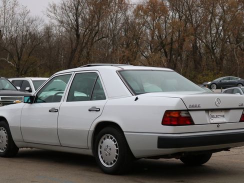 Used 1993 Mercedes-Benz 300 E 2.8 image 15