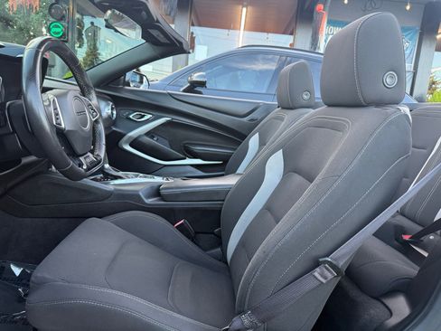 Used 2017 Chevrolet Camaro SS image 17
