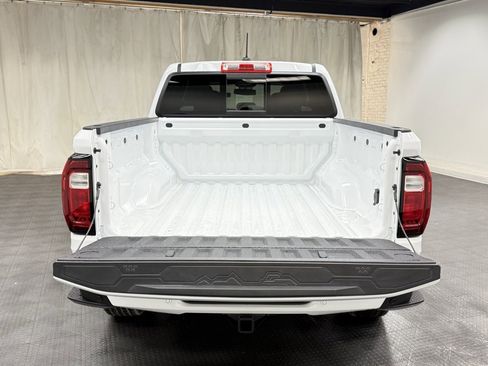 New 2026 GMC Canyon Elevation w/ Convenience Package image 5