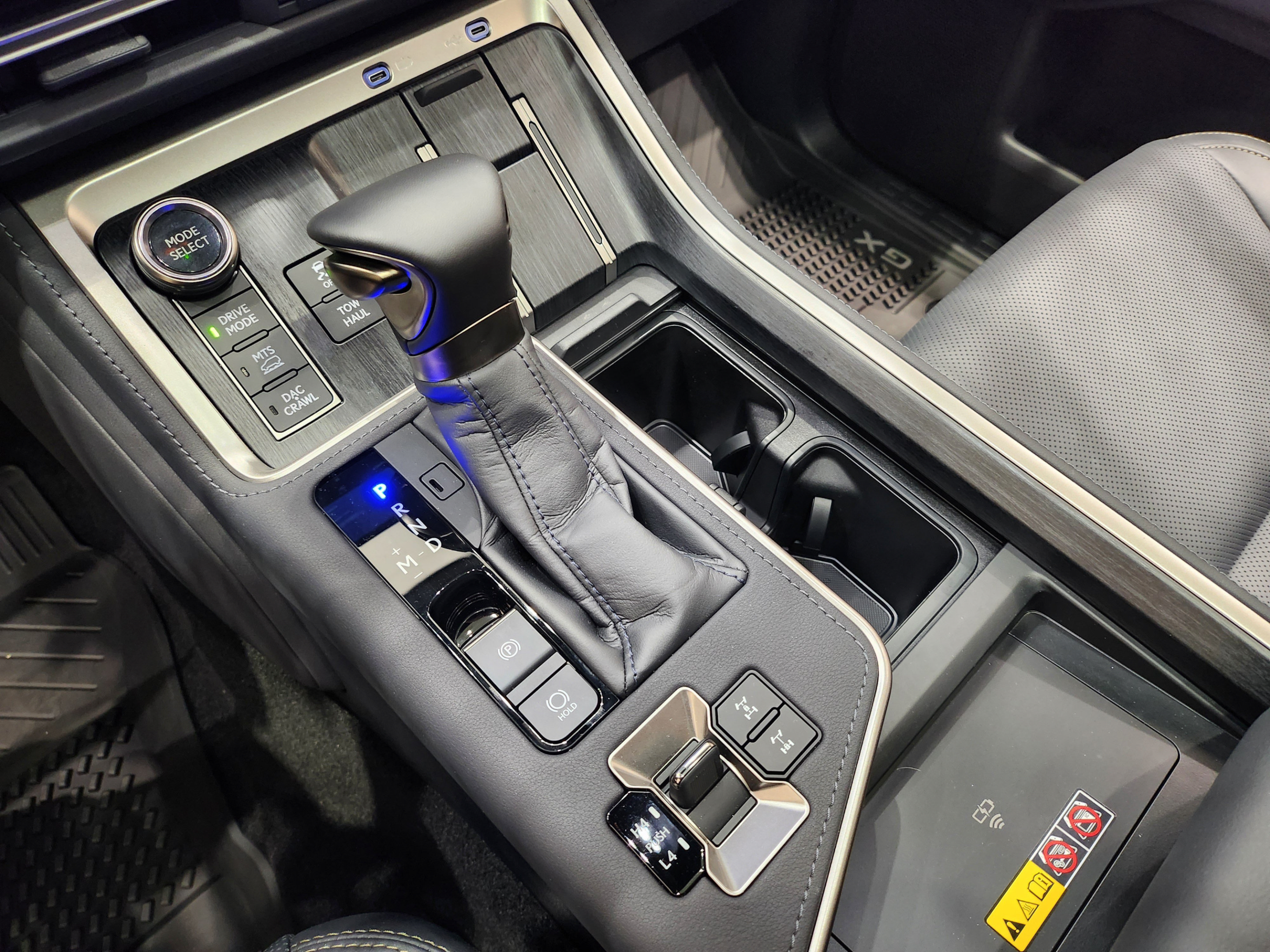 Certified 2026 Lexus GX 550 AWD/4WD image 24