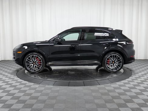 New 2026 Porsche Cayenne S AWD/4WD image 8