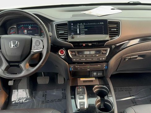 Used 2021 Honda Pilot Black Edition image 13