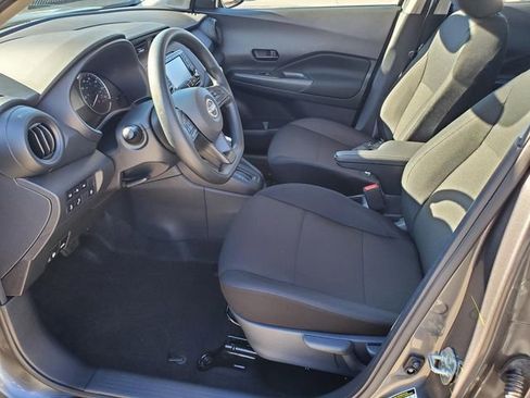 Certified 2025 Nissan Kicks Play S image 13