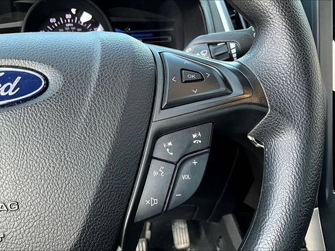 Used 2023 Ford Edge SE AWD/4WD image 11