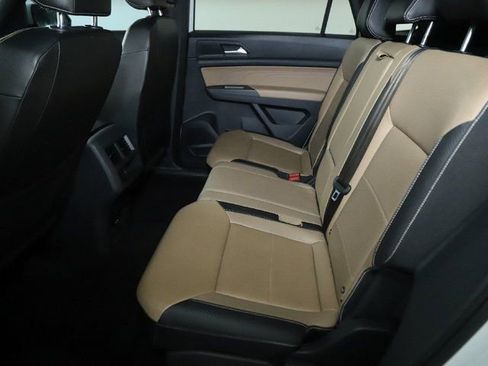 Used 2021 Volkswagen Atlas Cross Sport SEL R-Line w/ Luggage Net & Mats Package image 26