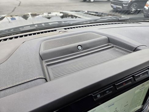 Used 2023 Ford F350 Lariat w/ Chrome Package image 7