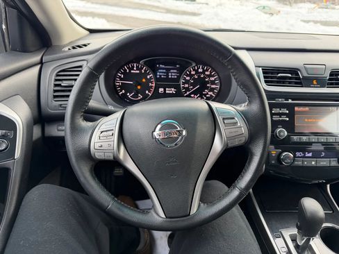 Used 2014 Nissan Altima 2.5 SV image 24