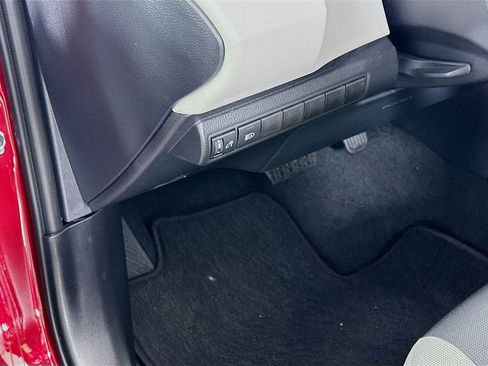 Used 2025 Toyota Corolla LE image 10