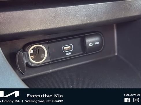 Used 2021 Kia Seltos S AWD/4WD image 19