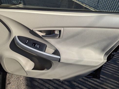 Used 2012 Toyota Prius Three w/ Solar Roof Pkg image 16