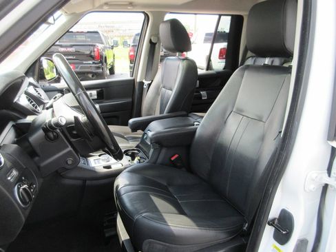 Used 2016 Land Rover LR4 HSE Silver Edition AWD/4WD image 21