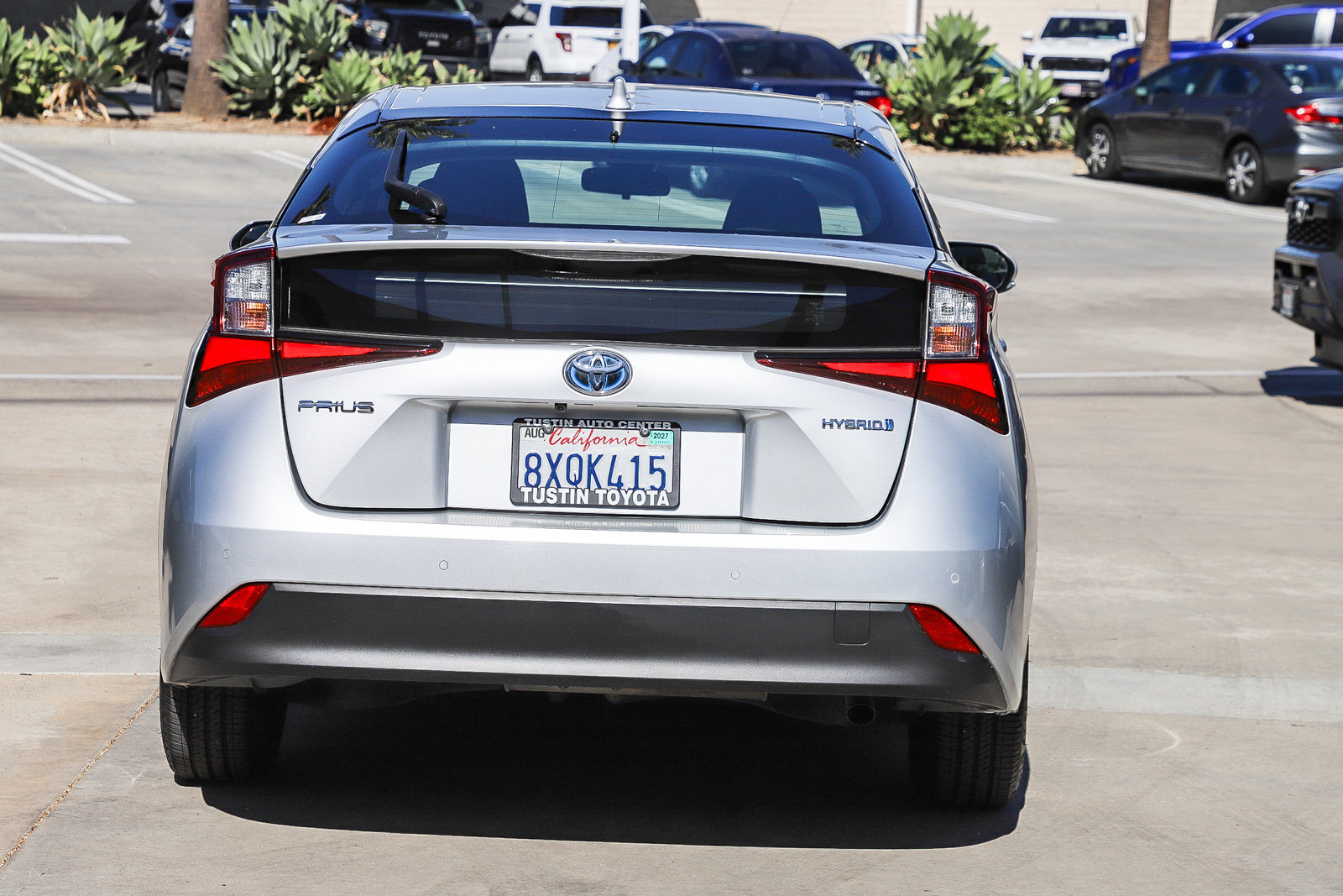 Certified 2022 Toyota Prius LE FWD image 6