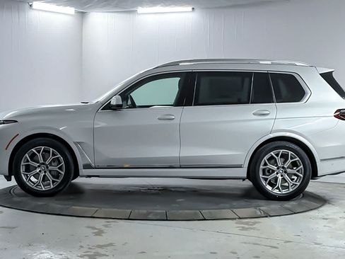 Used 2026 BMW X7 xDrive40i AWD/4WD image 5