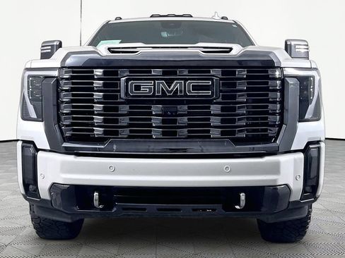 Certified 2024 GMC Sierra 2500 Denali Ultimate AWD/4WD image 2