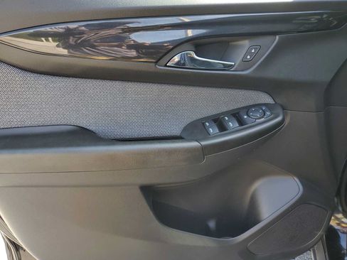 Used 2025 Chevrolet TrailBlazer LT FWD image 16