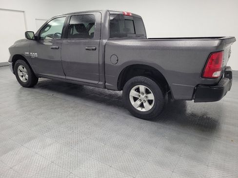 Used 2020 RAM 1500 Classic SLT w/ Luxury Group AWD/4WD image 3