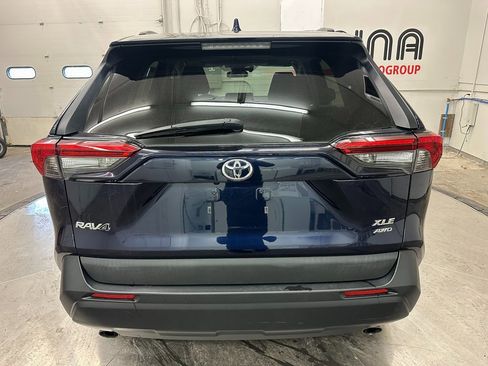Used 2021 Toyota RAV4 XLE image 14