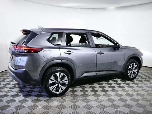 Used 2023 Nissan Rogue SV image 8