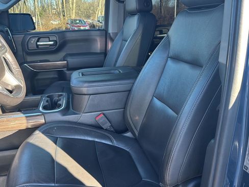 Used 2019 Chevrolet Silverado 1500 LT Trail Boss image 13